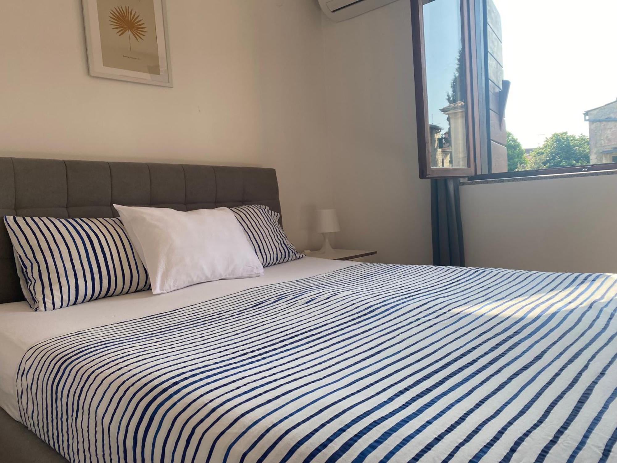 Guest House Marta ロヴィニ エクステリア 写真